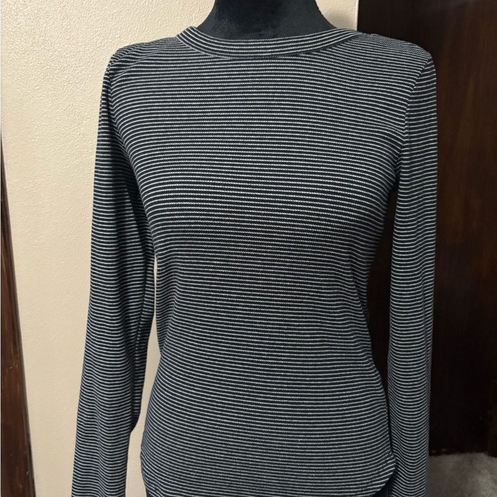 Sonoma Black and White Ribbed Tee